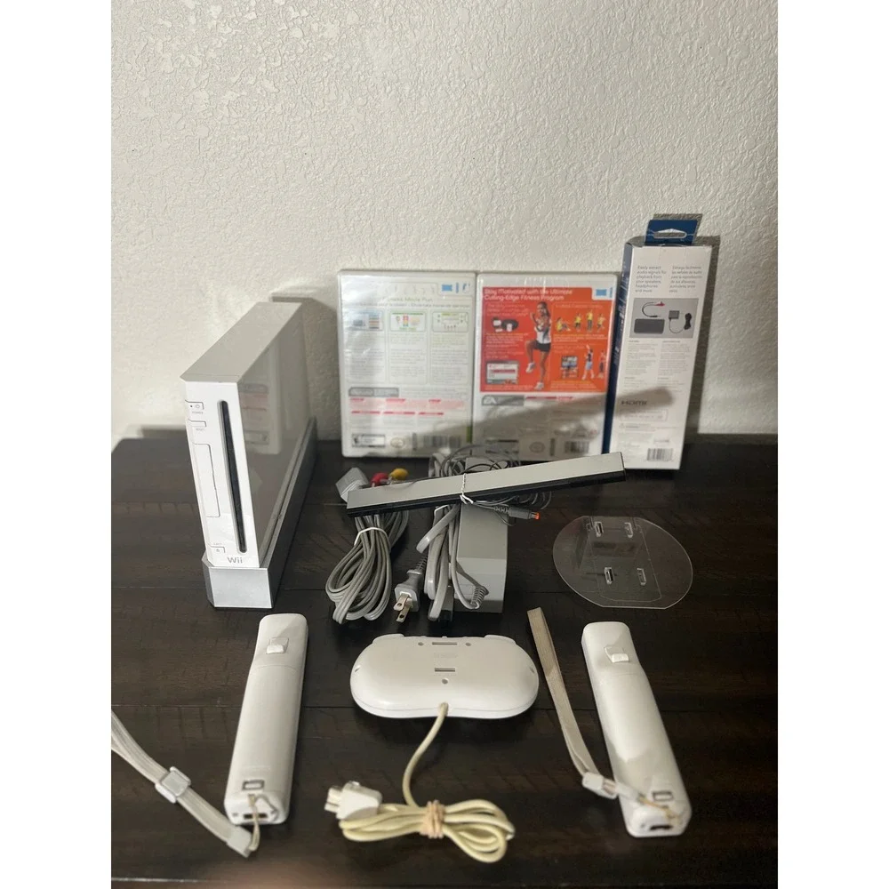 Nintendo Wii Console RVL-001 White Bundle Wii Fit EA Active 2 Sealed Insignia